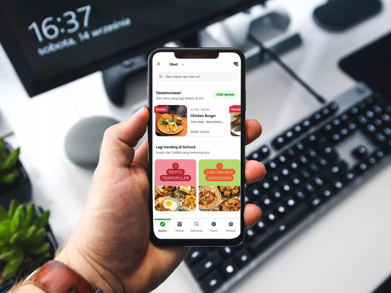 ordering food in ubud online via gojek app